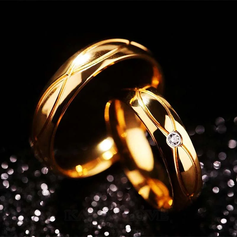 Round Diamond White Yellow Gold Titanium Couple Rings