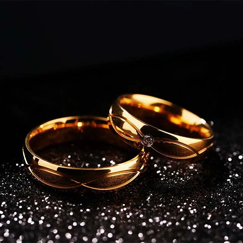 Round Diamond White Yellow Gold Titanium Couple Rings