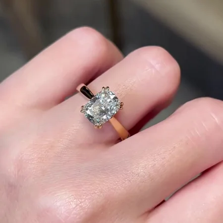 Radiant Cut Diamond White...