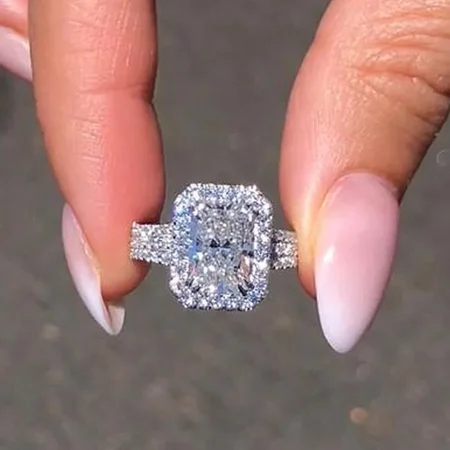 Radiant Cut Diamond White...