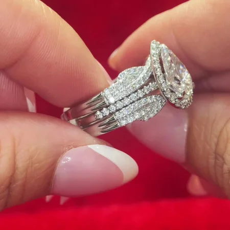 Pear Cut Diamond White...