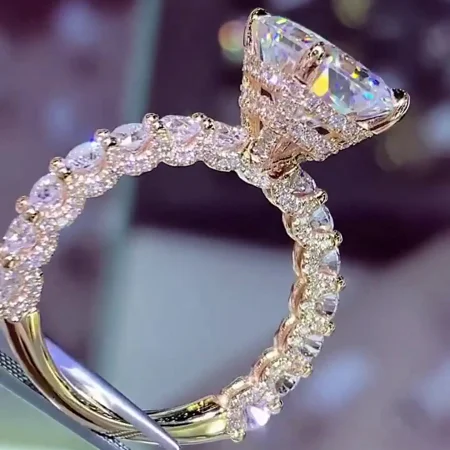 Radiant Cut Diamond White...